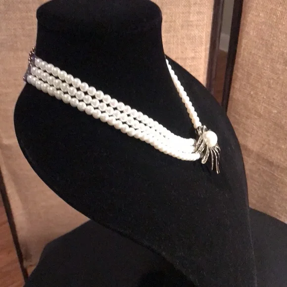 Heidi Daus Faux Pearl Necklace - Picture 4 of 8